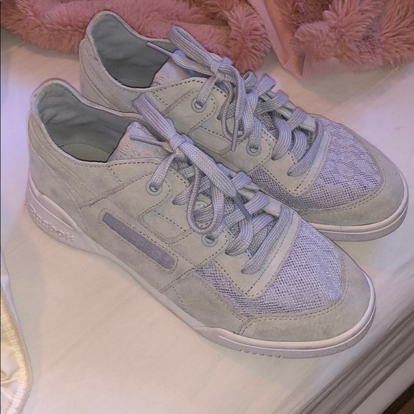 Workout LO plus cold pastel Reebok sz 6.5 - Picture 1 of 6